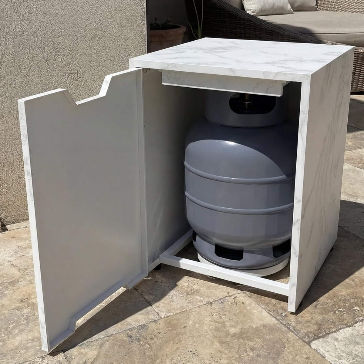 71-Inch Outdoor 60K BTU Fire Pit Table With Wind Guard