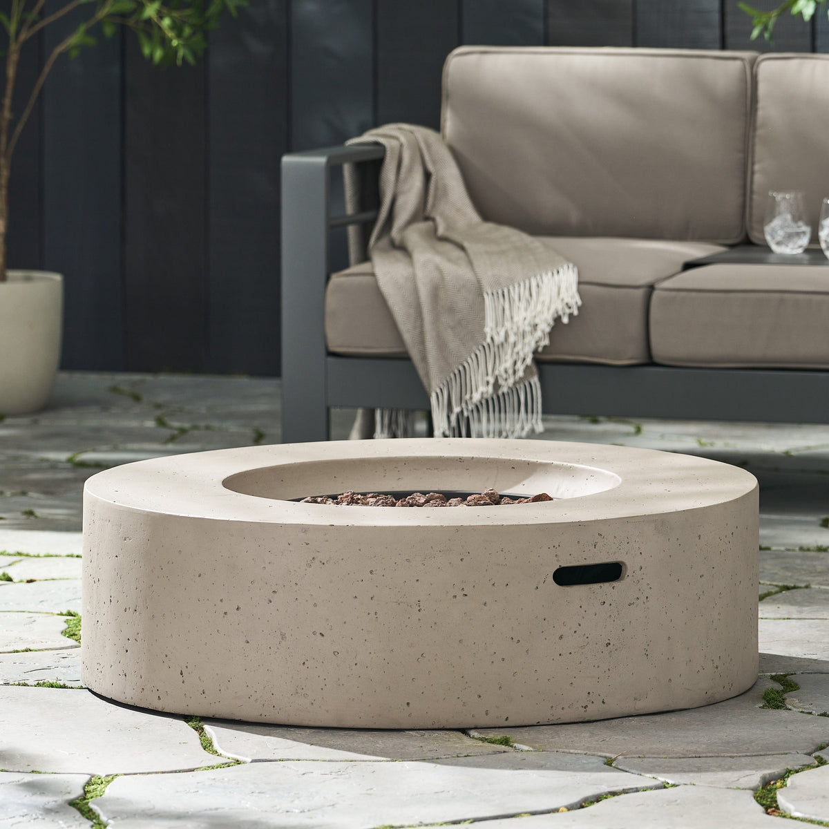Outdoor Concrete Propane Fire Pit with 50,000 BTU - White