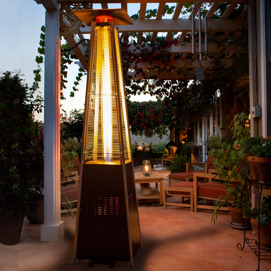 Pamapic 48,000 BTU Pyramid Flame Patio Propane Heater with Glass Tube & Cover - Commercial & Residential