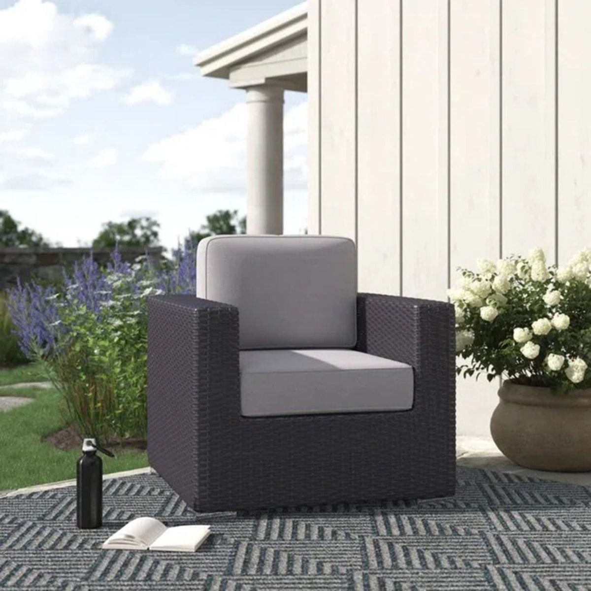 Outdoor Patio Chair With Cushions