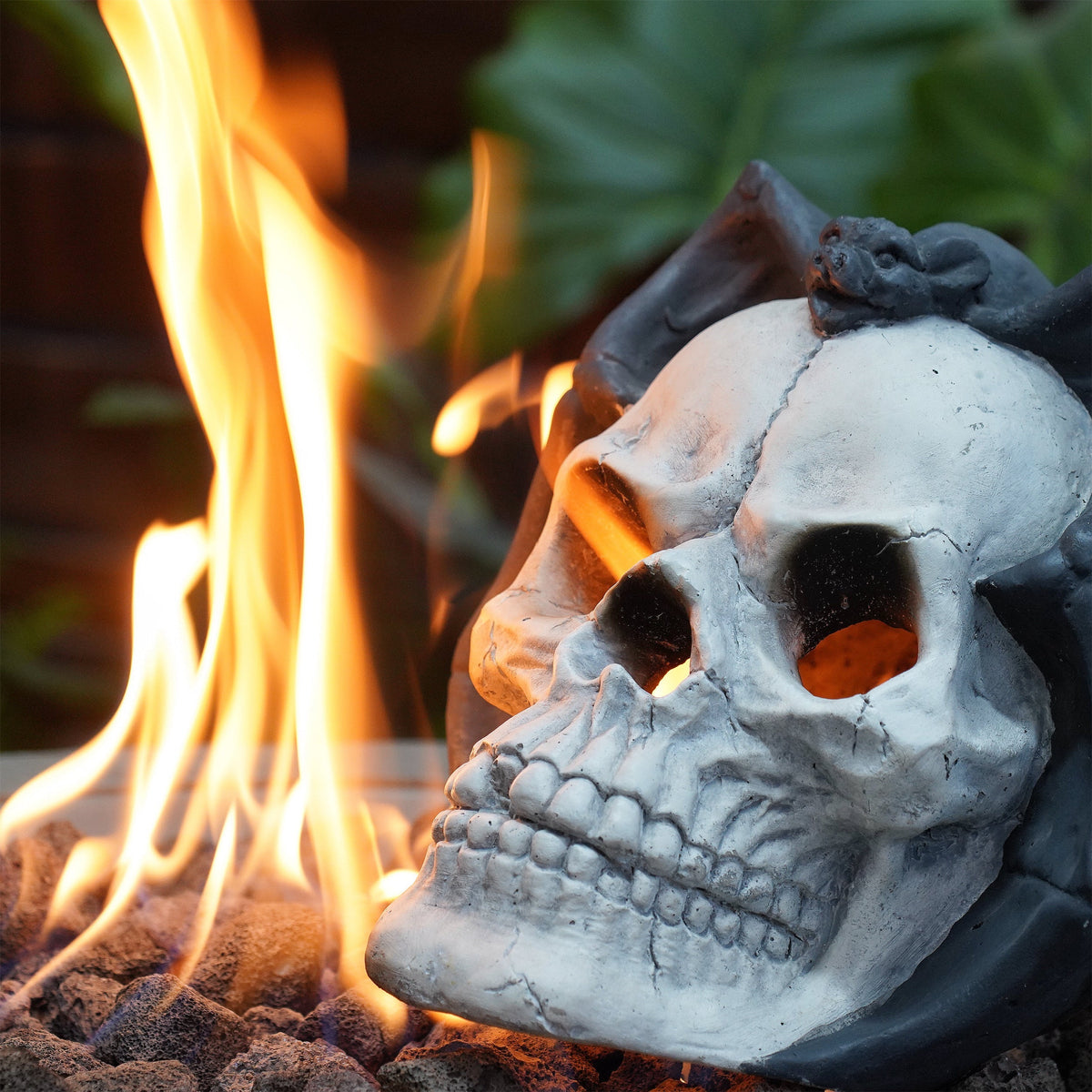 Magnesium Oxide Fire Pit Skull Wall Art Set with Hollow Flame Channel – Beige/Black