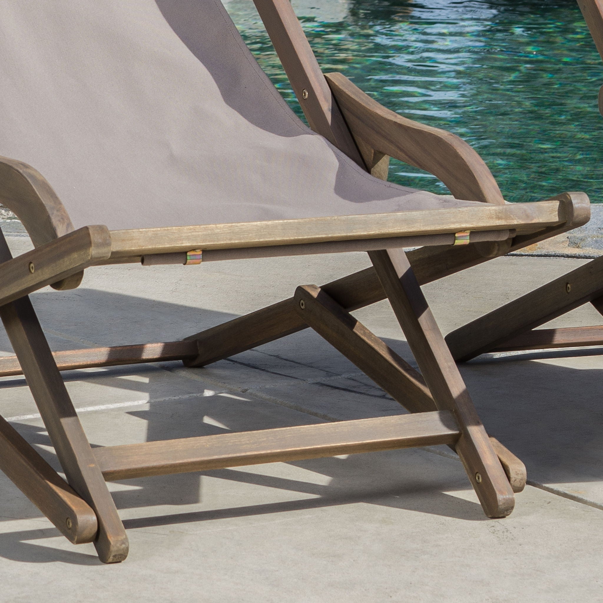 Arcadia Outdoor Sling Chair With Pillow