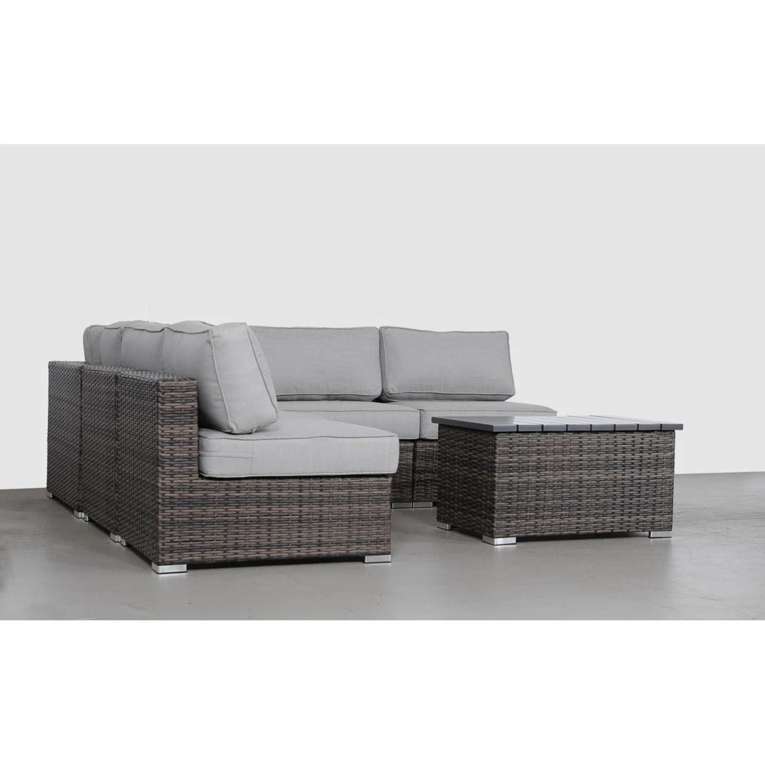 Stylish Entertainment Sectional Set, Outdoor Living