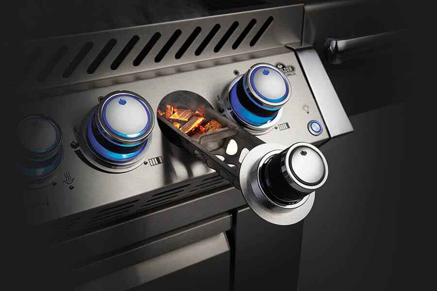 Patio Elegance Gas Grill - Built-in Prestige PRO™ 825 with Infrared Rear Burner