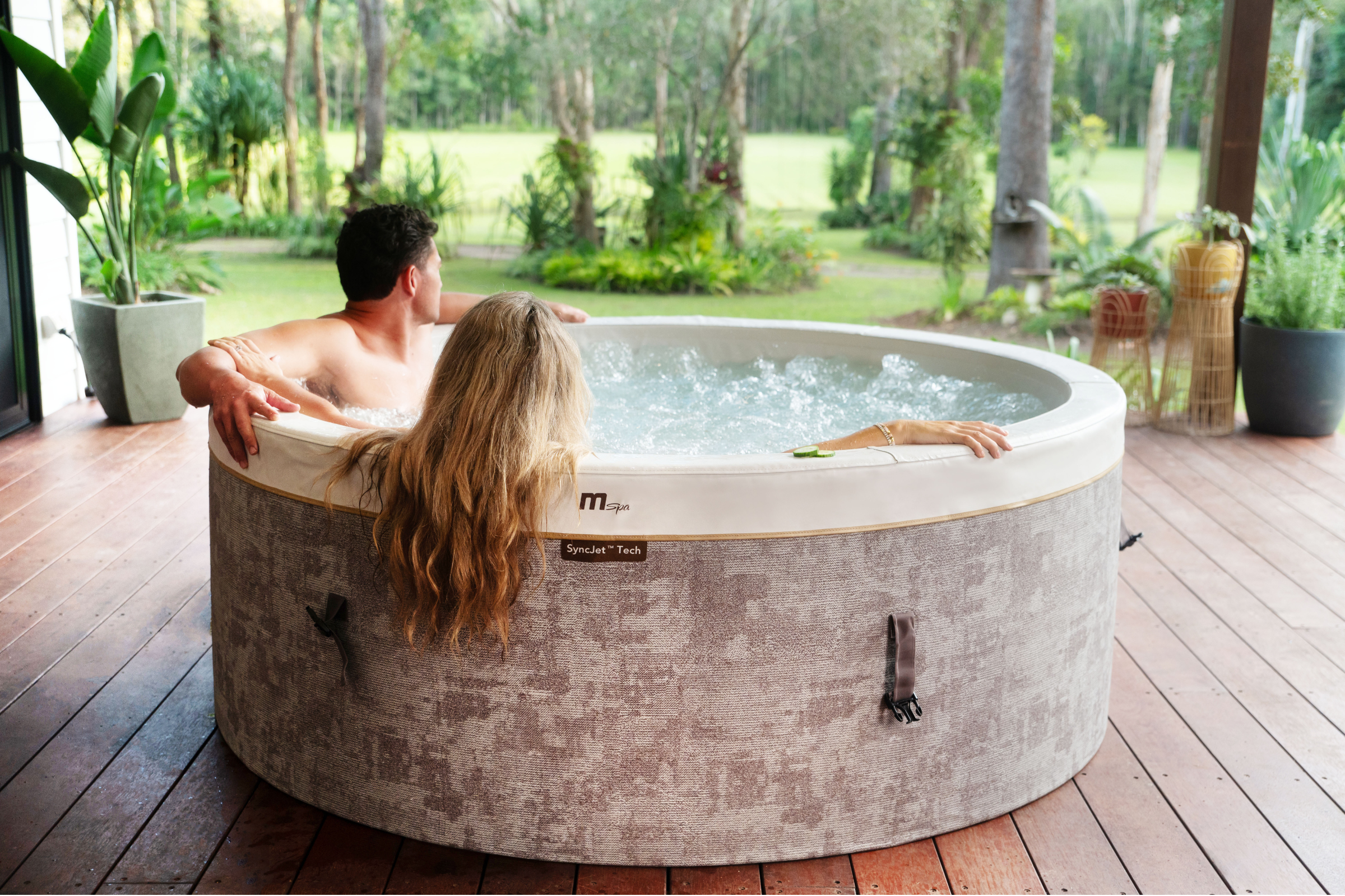 MSPA COCOON Verto Series 6-Person Rigid Hot Tub & Spa