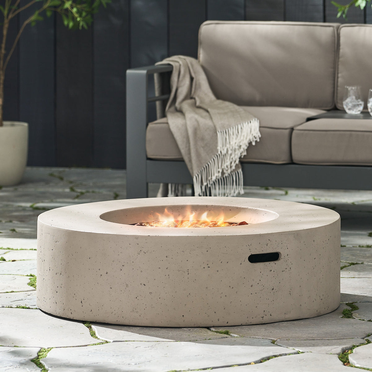 Outdoor Concrete Propane Fire Pit with 50,000 BTU - White